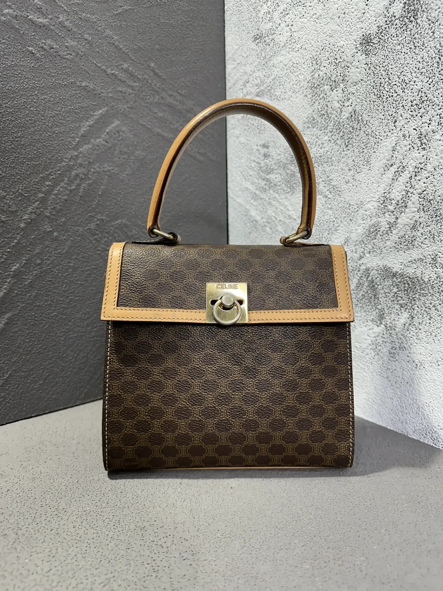 CELINE